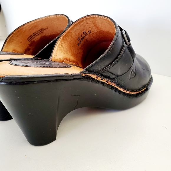 Born Black Leather Slip on Mules Size 10 - Picture 9 of 13